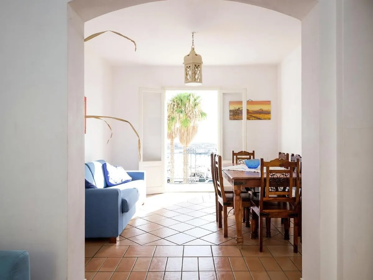 Pleasant Holiday Home In Santa Flavia